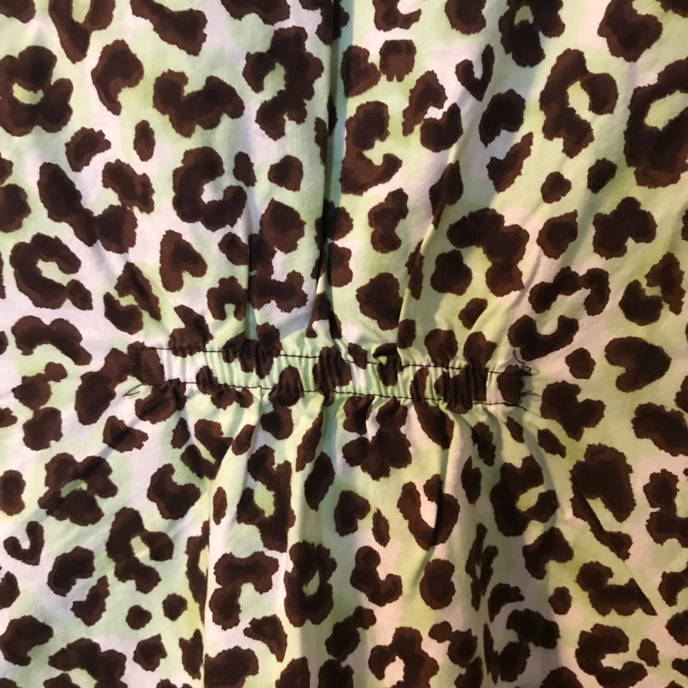 SB Scrubs Womens Medium Green And Brown Animal Print Scrub - Picture 2 of 3